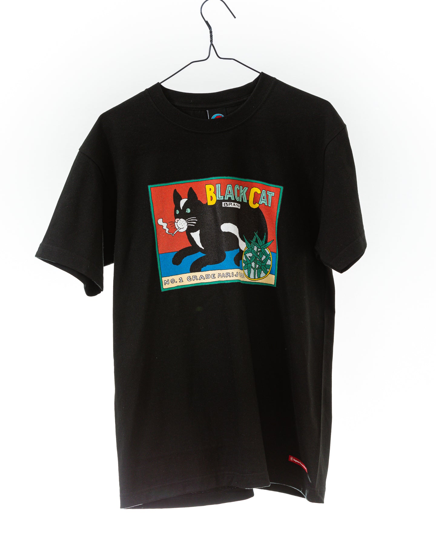 Pushpin Legendary T-Shirts "Black Cat"